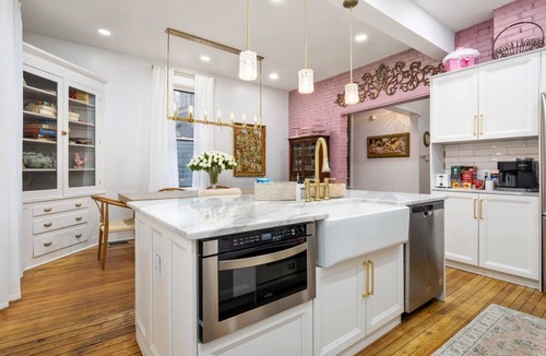 Italian Village House | Luxury Rose Manor - Perfect for Bachelorettes!