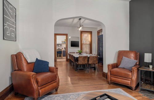 University District House | Luxury Short North 4BR · Sleeps 12 · Free Parking