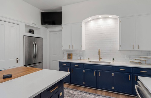 University District House | Luxury Short North 4BR · Sleeps 12 · Free Parking