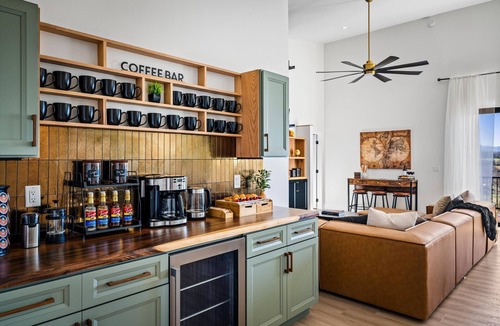 Weaverville Cabin | Luxury Speakeasy Pool + Spa + Sauna Hot Tub + Views Sleeps 20