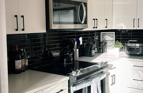 McNeil Apartment | Luxury Stay – Tech Ridge 15 min to Downtown