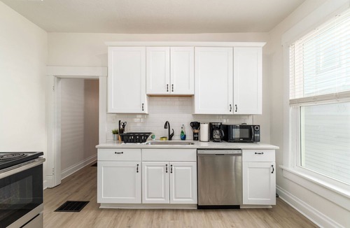 Olde Towne East Condo | Madison House- Updated 4 BR 2.5 BA