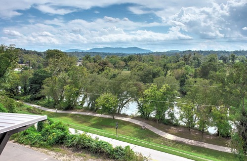 Asheville House | Magic Mountain | New West Asheville Chalet