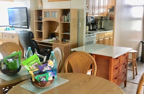 Waikiki Condo | Magnificent Ocean View Penthouse, FREE PARKING- Pool renovation until May 18th