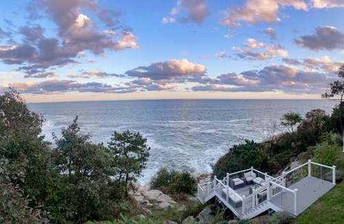 Gloucester House | Magnolia Tides
