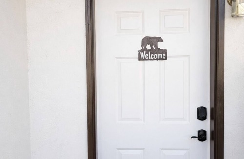 Red River House | Main St. Studio - Walk to Lifts, Dining, and Shopping
