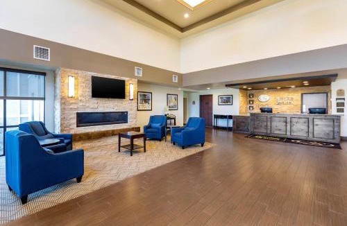 Sun Valley Hotel | MainStay Suites Near Denver Downtown