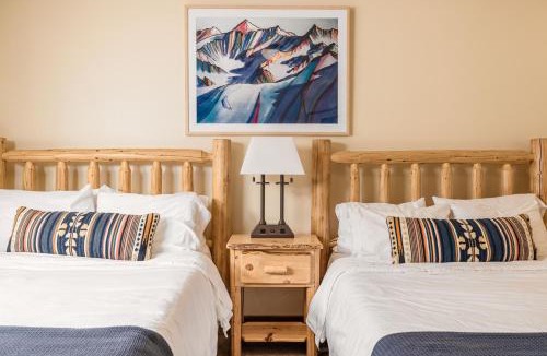 Glacier View Cabin | Majestic Valley Wilderness Lodge