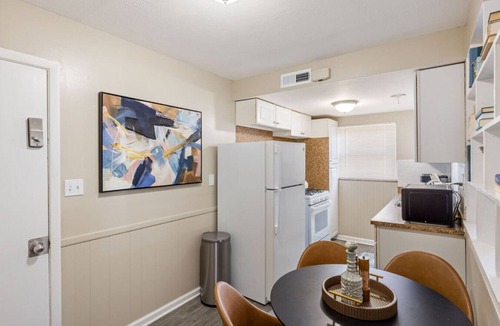 Maple Heights Apartment | Maple Heights Sweet - Libby Unit 7