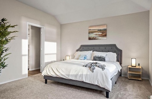 Austin House | @ Marbella Lane - Amazing 4BR Lakeview Home