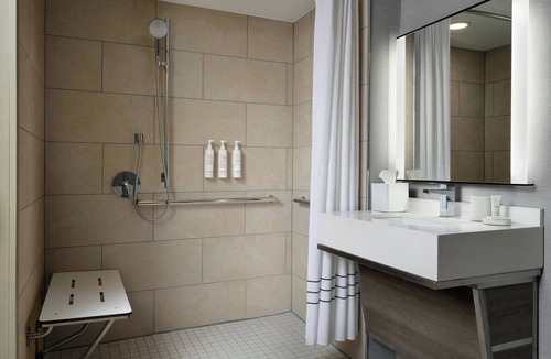 Indianapolis Hotel | Marriott Indianapolis East