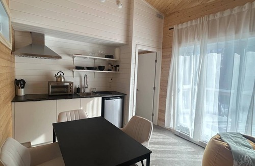 Notre-Dame-Auxiliatrice-de-Buckland Ski Chalet | Micro-Cabine in the Mountains | Solstice 6
