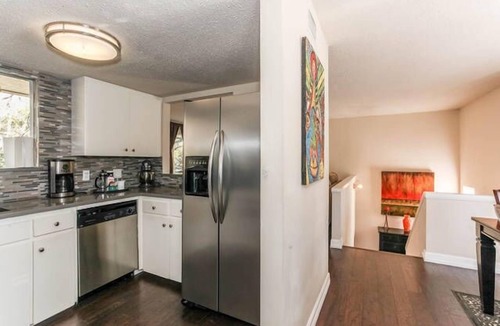 Zilker House | Minutes to it all! Restaurants, Parks, Trails. Pet's Ok