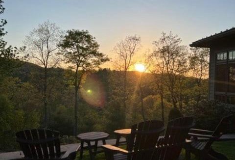 Boone House | Misty Mountain Hop