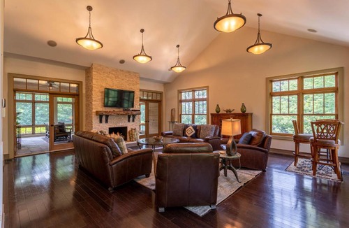 Boone House | Misty Mountain Hop