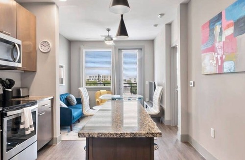 Montopolis Apartment | Modern 1BR King Suite Close to Downtown w Fast Wifi
