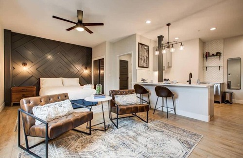 Berkeley Apartment | Modern ADA-Accessible Studio - Tennyson St Escape