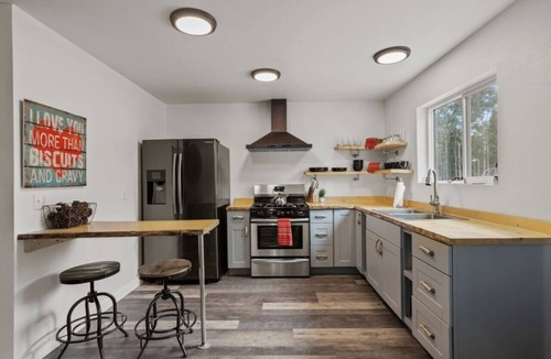 Sterling Cabin | Modern Alaskan Cabin - 2