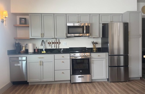 College Apartment | Modern, Clean and Cozy 2 Bedroom Duplex in Quiet West Fairbanks