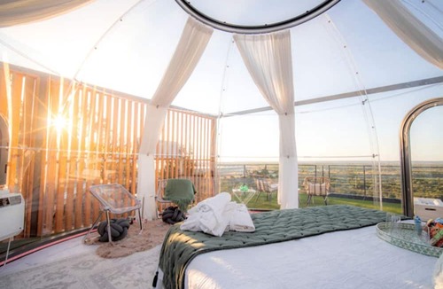 Cottonwood Shores Cabin | Modern Dome Escape with Private Decks & Open-Sky Relaxation in Cottonwood, Texas