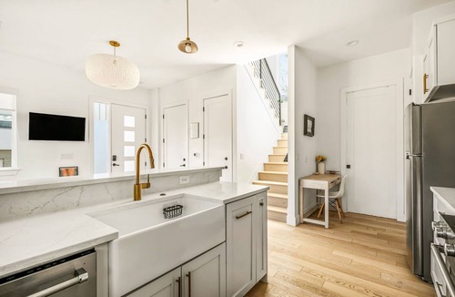 Blackshear-Prospect Hill House | Modern East Austin Home | Sauna | BBQ | Walkable!