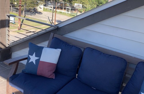 Central East Austin House | Modern East Austin Oasis: Near Rainey, Downtown & UT