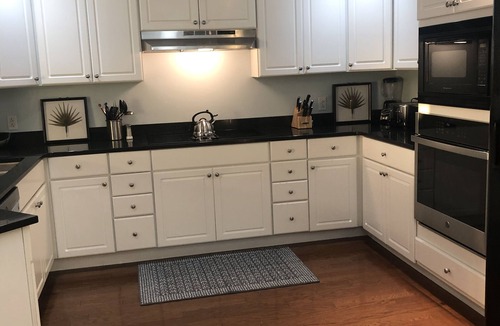 Old Orchard Beach Condo | *Modern*GRAND VICTORIAN*OCEAN VIEW*FAMOUS PIER *3 BEDRM*UNIT 510