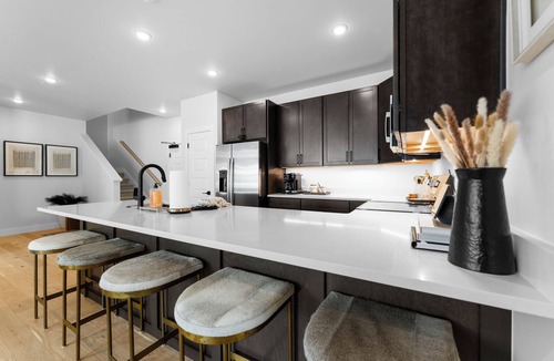 Lakeside Village Condo | Modern Keystone Condo - Pool & Fitness Center, 5 Mins to Slopes!
