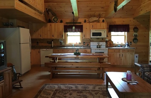 Pittsburg Cabin | Modern Lakeside Log Cabin with Plenty of Rustic Charm. DIRECT SNOWMOBILE ACCESS