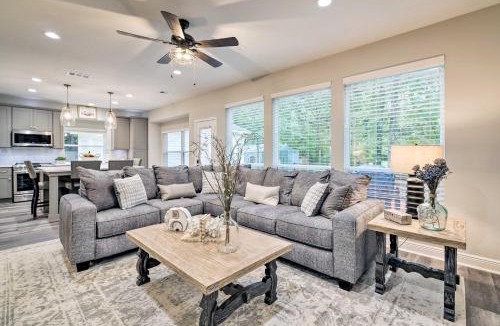 Montgomery House | Modern Montgomery Home w/Backyard, Deck, & Grill