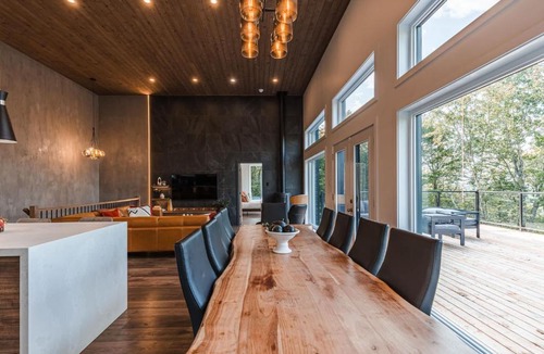 La Conception Ski Chalet | Modern Mountain Chalet Sauna Hot Tub & Fireplace