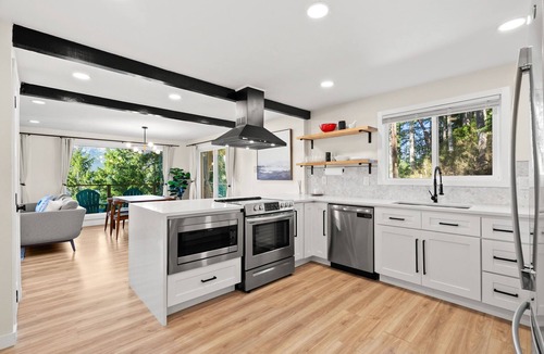 Seabeck Cabin | Modern Panoramic Hood Canal 2-bedroom cabin in charming Seabeck