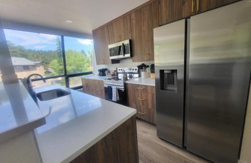 Kerr Gulch Apartment | Modern Stay in the Heart of Evergreen