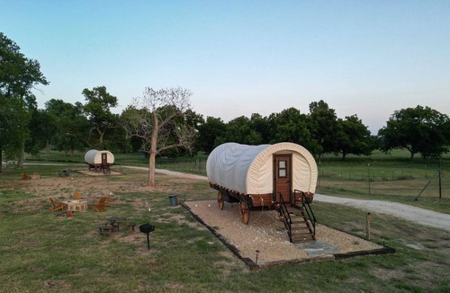 Satin House | Modern Unique Old West Wagon Spacious Views