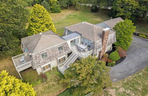 Bourne House | Monument Beach Cape Cod 4Bd Central AC Retreat