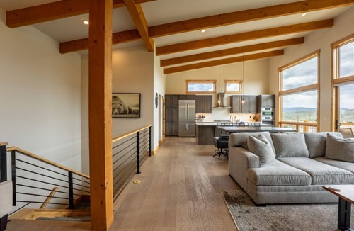 Silverthorne House | Moose Haven Hideaway- Dog Friendly Luxury Mountain Escape!