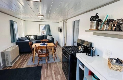 Rockwood Cabin | Moose River Cabin 2 - Firefly