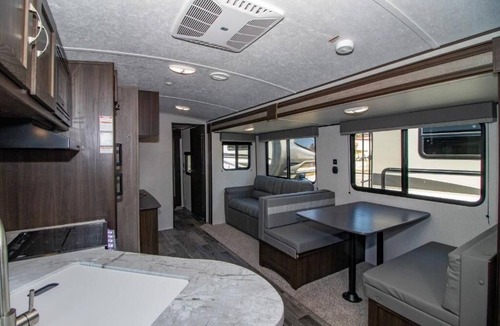 Sunday River Area House | Moosepoint Travel trailer Rental, Picturesque Maine Mountains