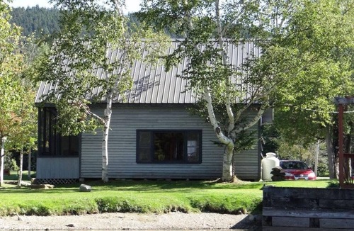 Northeast Somerset House | Morning Glory - Moose River Cabin | Spacious Famil