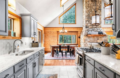 Blue River House | Mountain Cabin Ambiance 5 min. from Downtown Breck