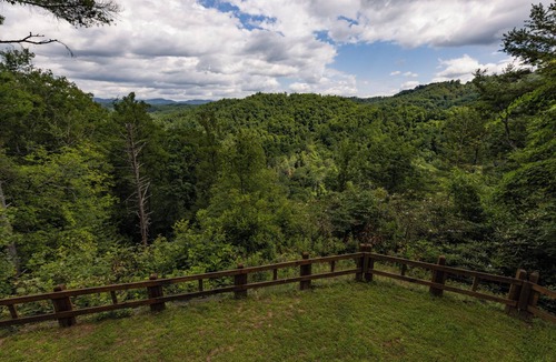 Ferguson Cabin | Mountain Cabin, Great Decks, WiFi, Pool Table, Ping Pong Table, & Foosball