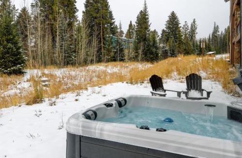Rendezvous House | Mountain Chalet 135 I Private Hot Tub I Great Views I Activity Program