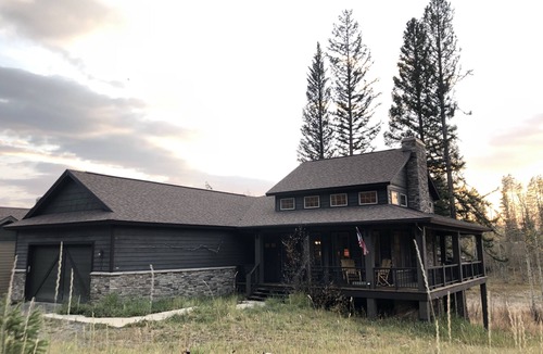 Rendezvous House | Mountain Comfort in Esteemed Rendezvous