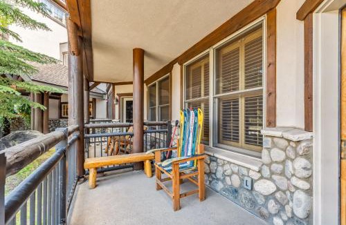 Warrior's Mark House | Mountain Escape Hot Tub + Walk to Town
