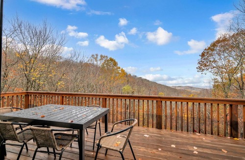 Beech Mountain Cabin | Mountain Home near Skiing, Hiking, & More