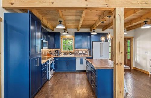 Morganton House | Mountain Jam