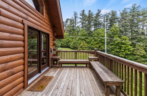 Boone House | Mountain Log Cabin Near ASU with Soaking Tub & Views