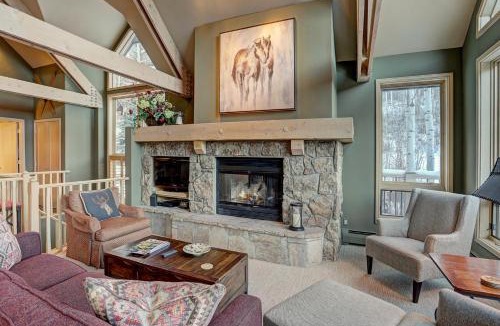 Beaver Creek House | Mountain Luxury Townhome-Ski in out & Wood Burning Fireplace
