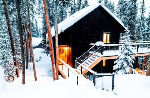 Lakeshore House | Mountain Modern Luxury Cabin
