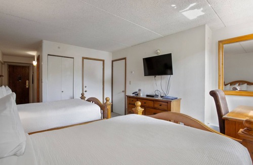 Copper Mountain Village Hotel | Mountain Plaza Hotel Style Room with 2 Beds #511 by RedAwning